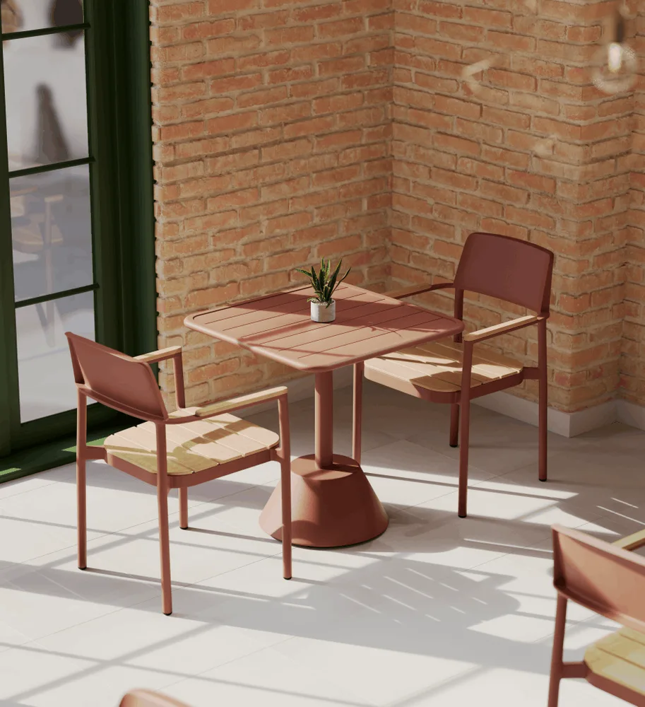 Alora Teak 5
