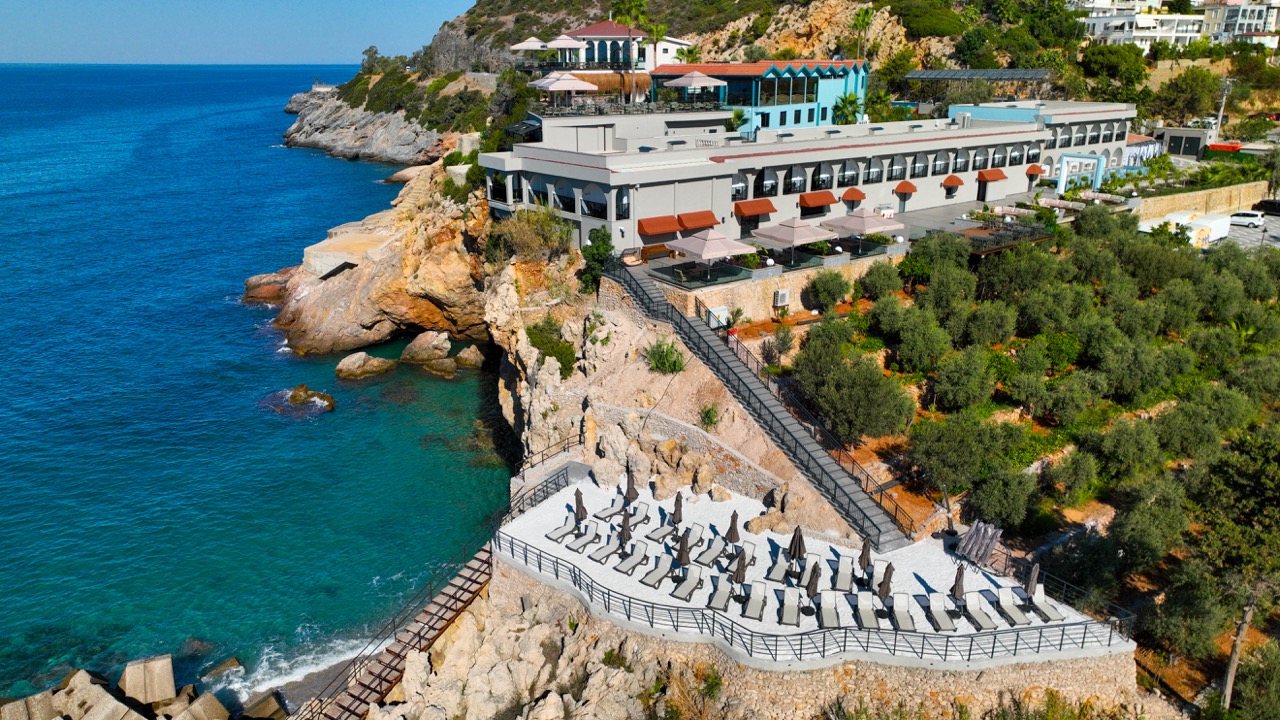 Adaport Hotel