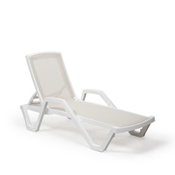 MARE | with armrest