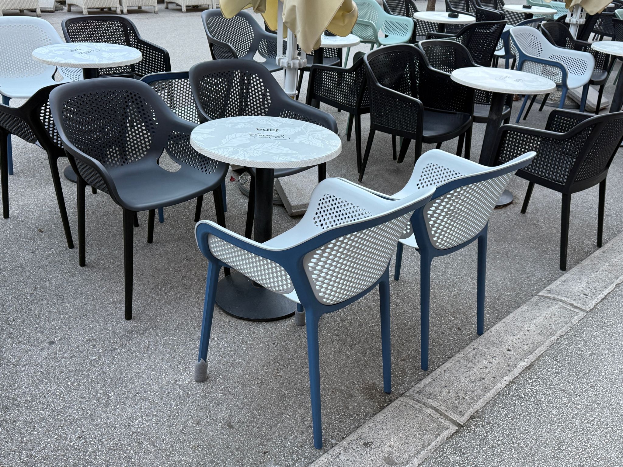 ISTRANKA CAFE BAR PULA 6