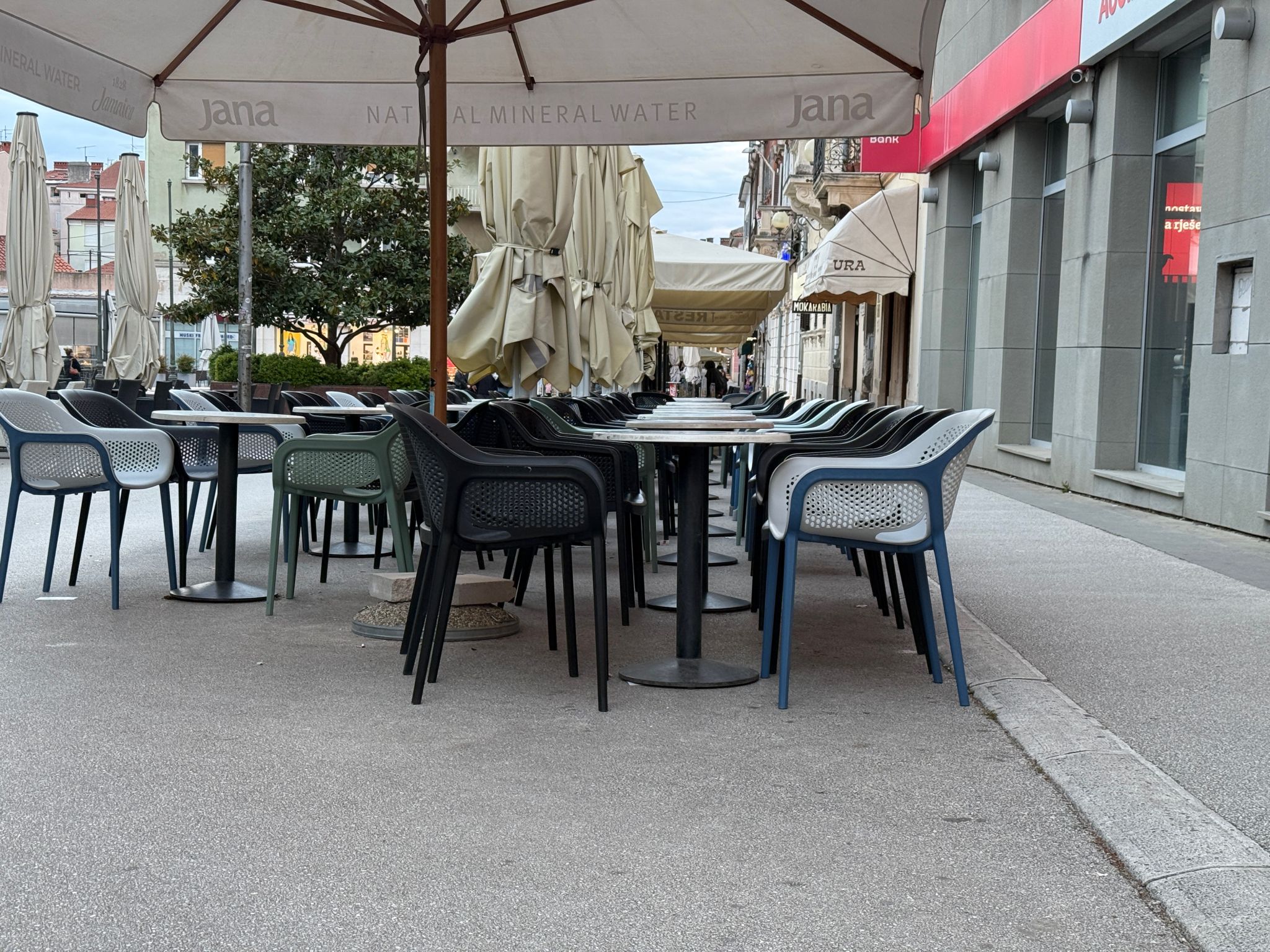 ISTRANKA CAFE BAR PULA 7