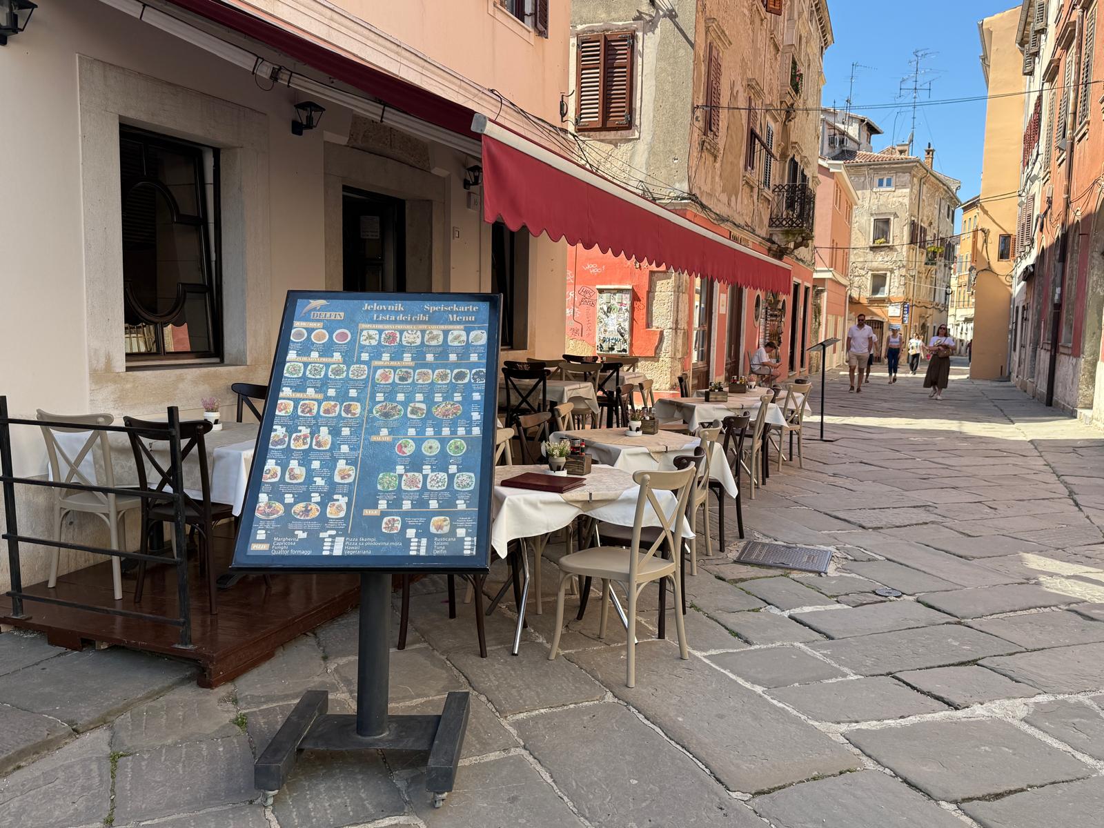 RESTORAN DELFIN PULA KANDLEROVA ULICA 5